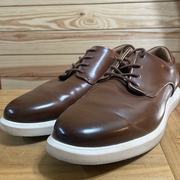 Guess Other - Guess Leather Dress Shoes Mens Rich Brown Excellent Almost New Condition 9.5